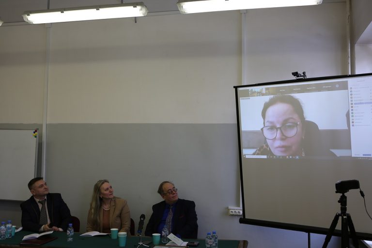 В пленарных заседаниях приняло участие большое количество иностранных докладчиков. Маркос Куэто представил …
